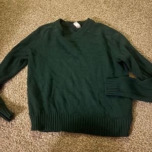 HM dark green sweater